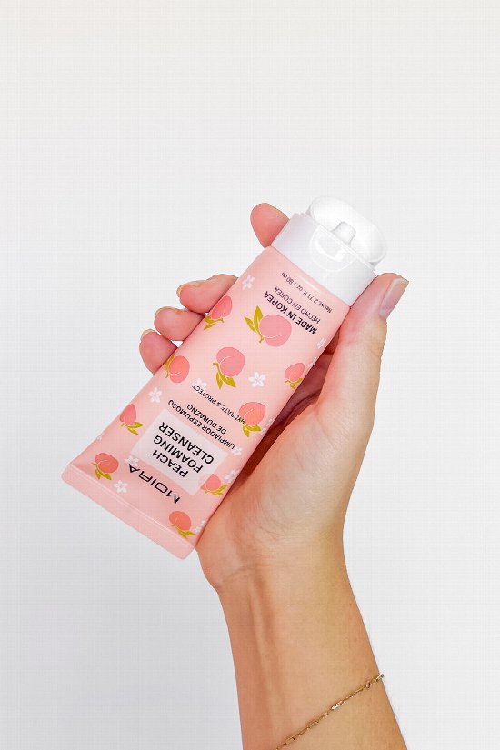 Hydrate & Protect Foaming Cleanser 2